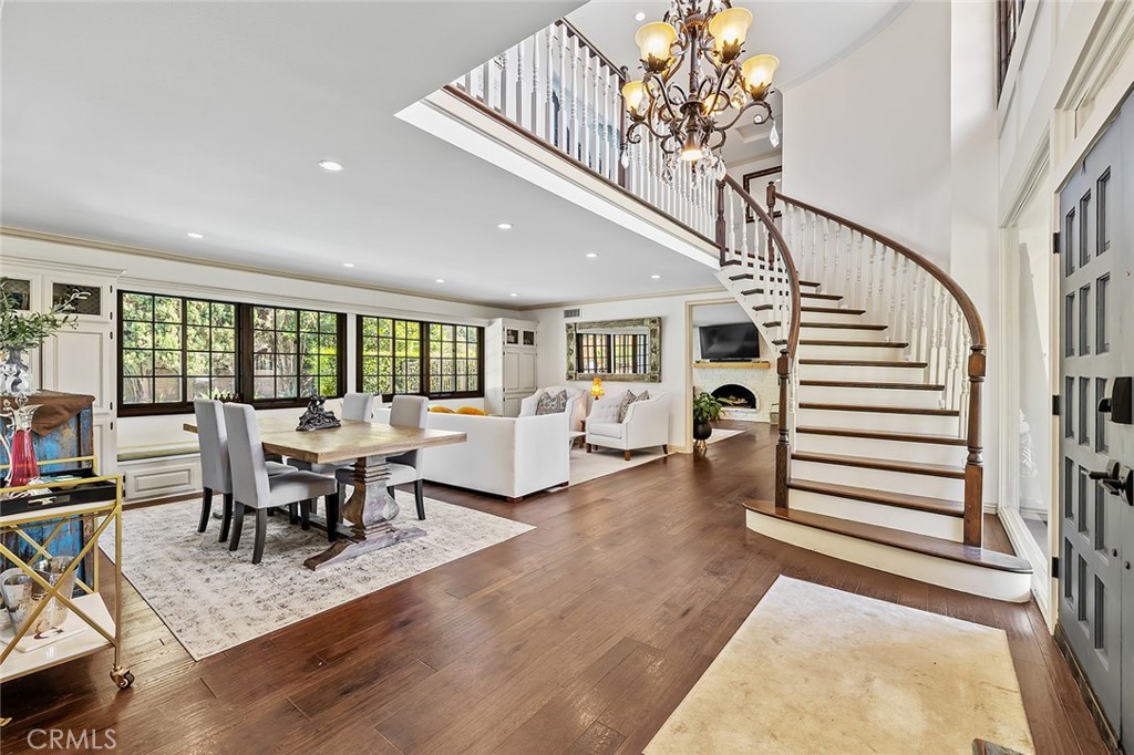 MLS #SR25272231 image #3