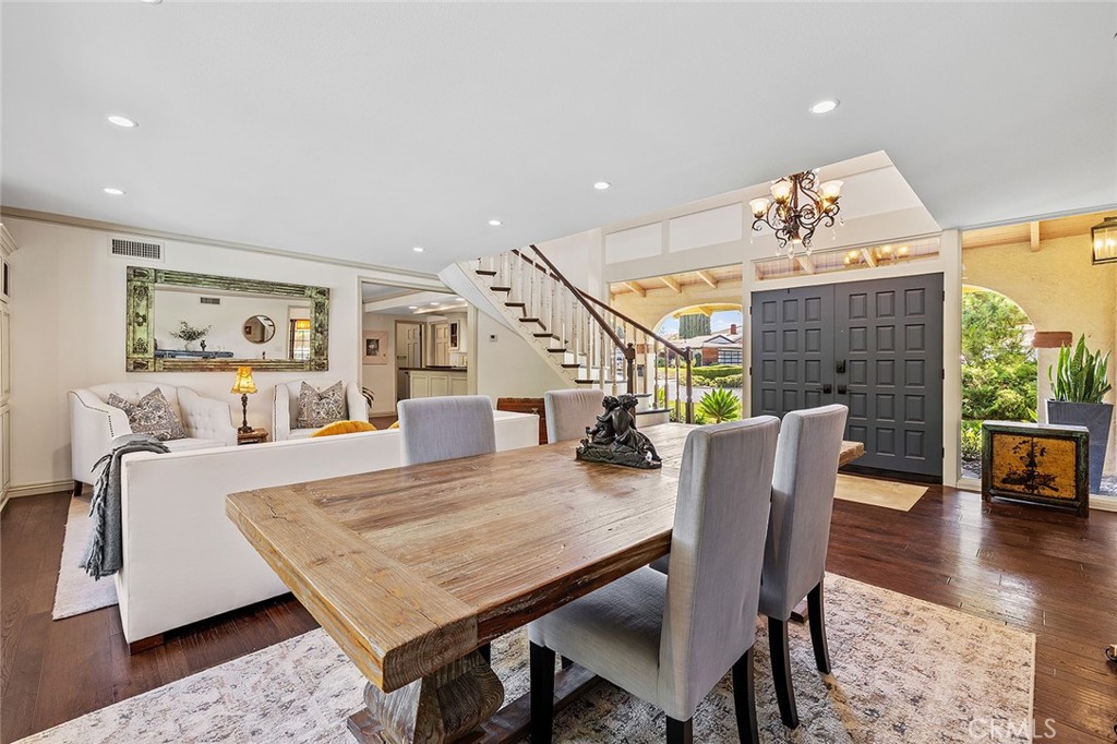 MLS #SR25272231 image #9