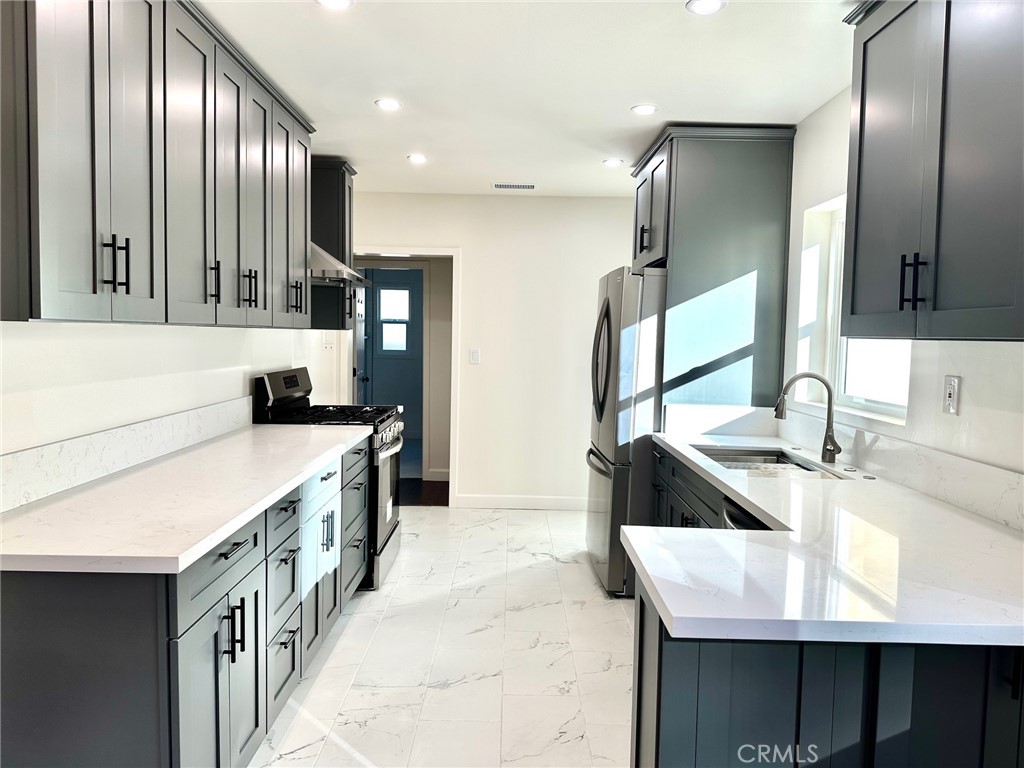 MLS #SR25272369 image #14