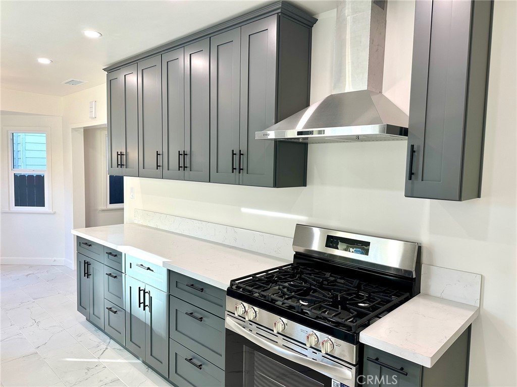 MLS #SR25272369 image #9