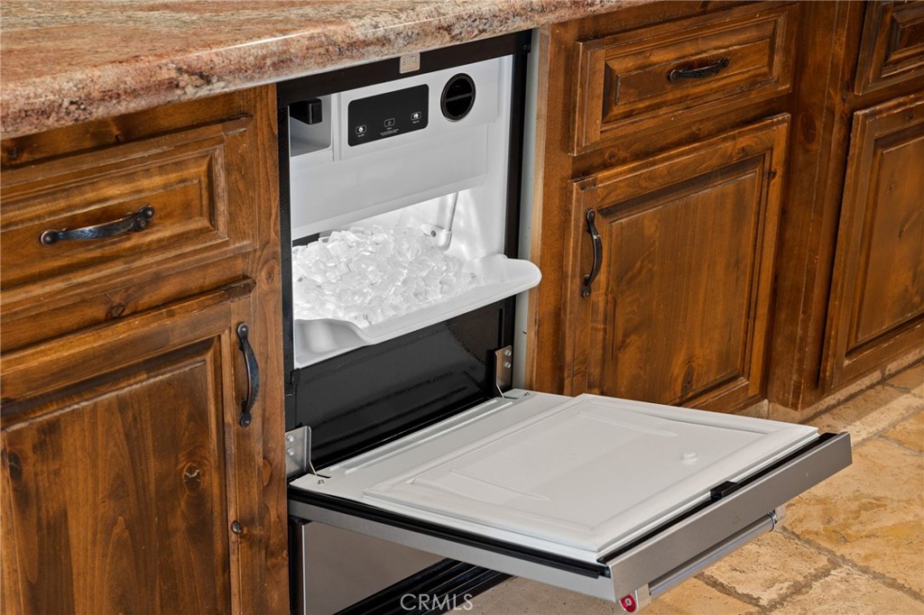 MLS #SR25272398 image #10