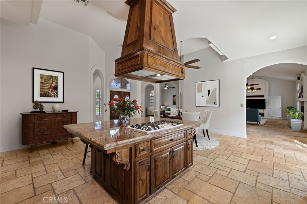 MLS #SR25272398 image #13