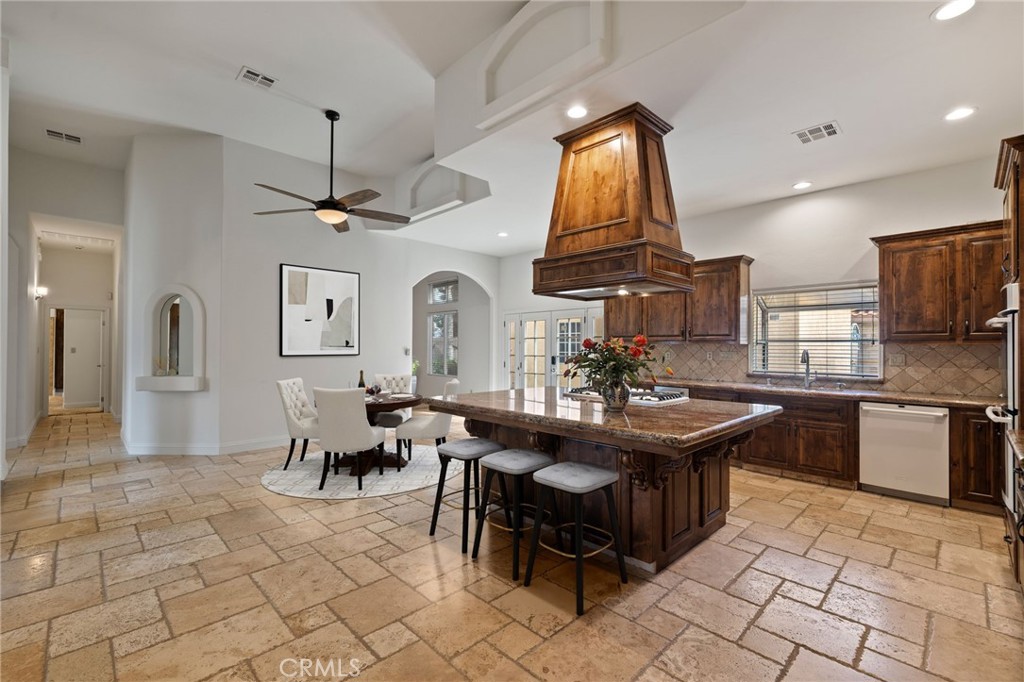 MLS #SR25272398 image #6