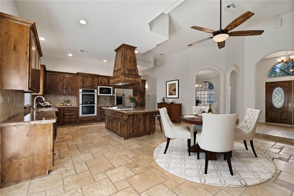 MLS #SR25272398 image #7