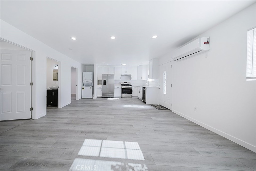 MLS #SR25272423 image #8