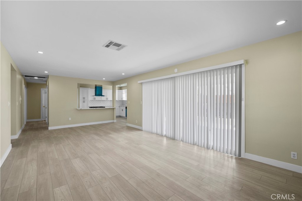 MLS #SR25272465 image #8