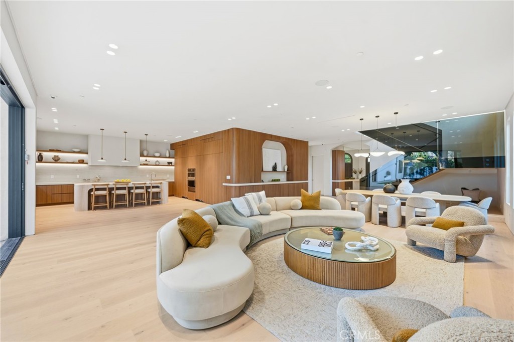 MLS #SR25272480 image #10