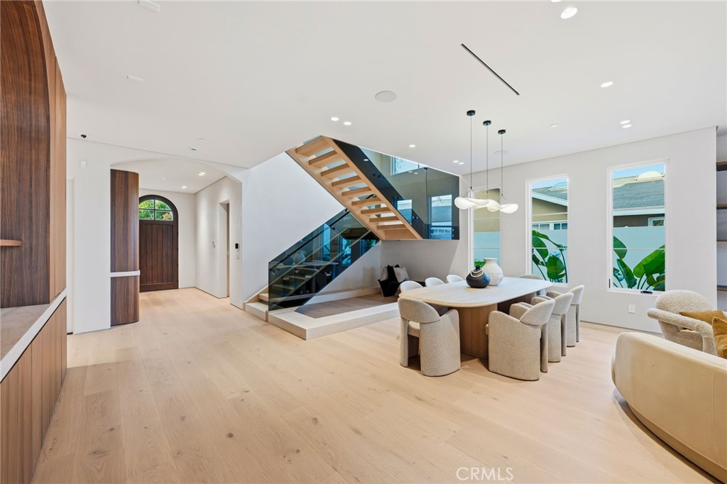 MLS #SR25272480 image #7