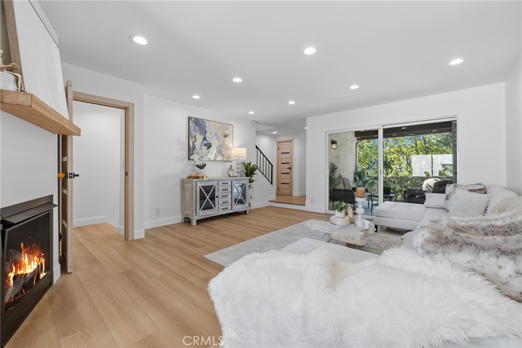 MLS #SR25272484 image #3