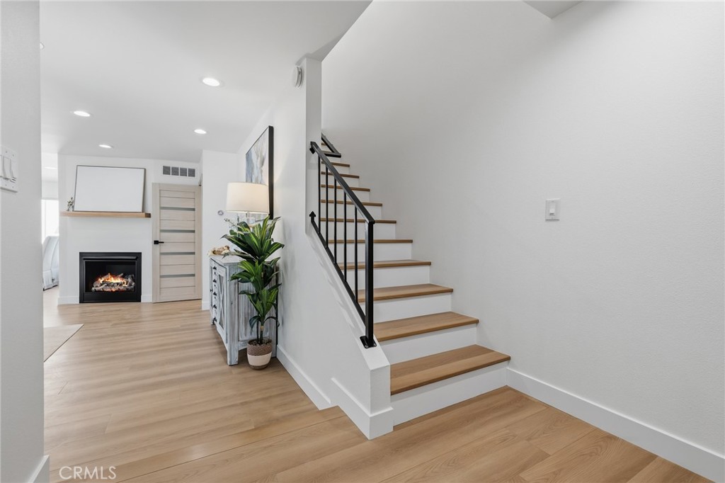 MLS #SR25272484 image #9