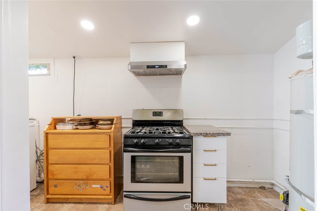 MLS #SR25272576 image #4