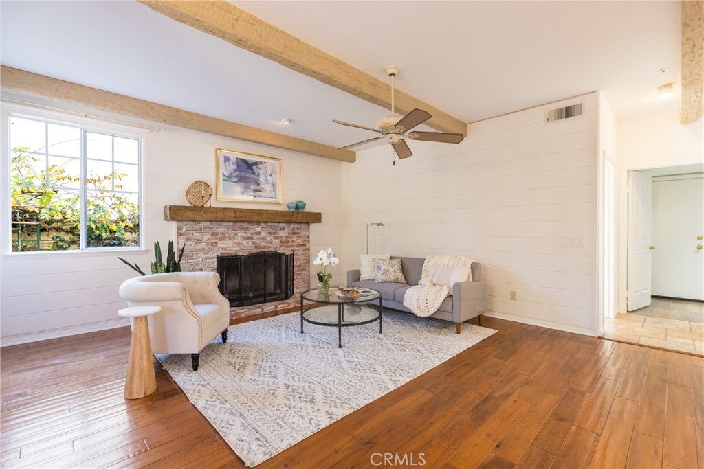 MLS #SR25272592 image #12