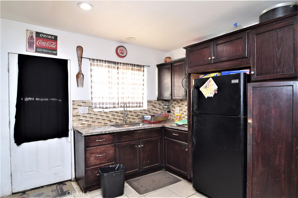 MLS #SR25272617 image #9