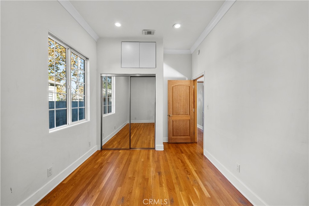 MLS #SR25272658 image #13