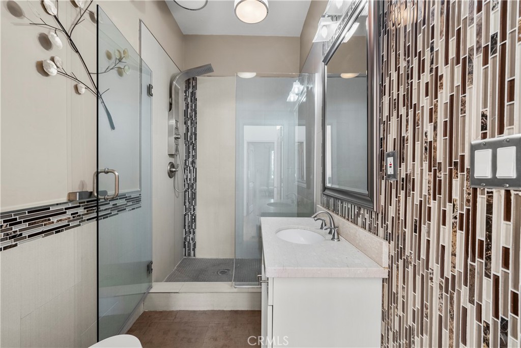 MLS #SR25272658 image #14