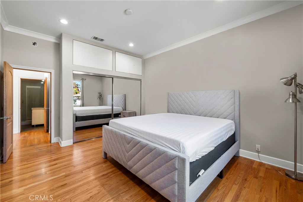 MLS #SR25272658 image #16