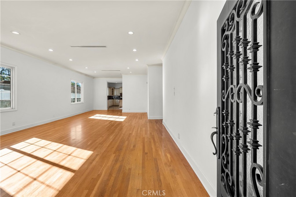 MLS #SR25272658 image #2