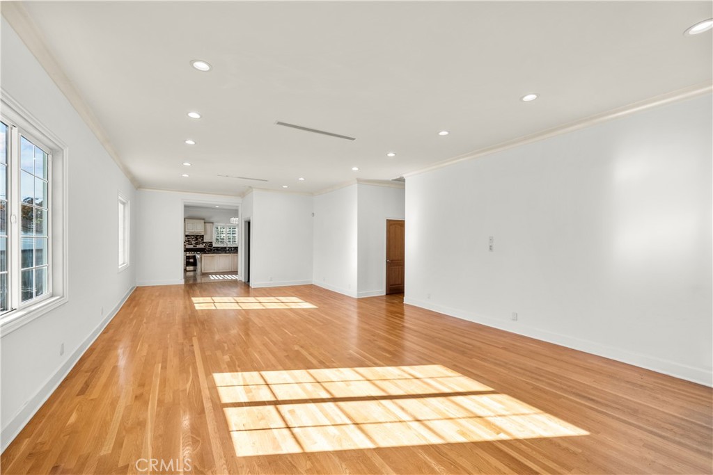 MLS #SR25272658 image #3