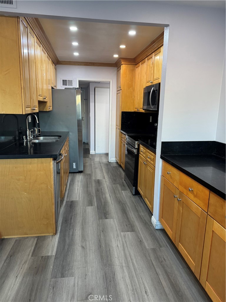 MLS #SR25272667 image #16