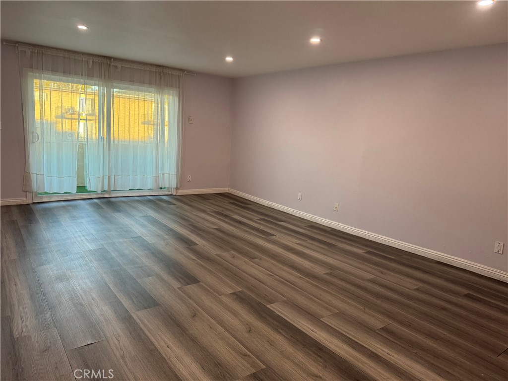 MLS #SR25272667 image #4