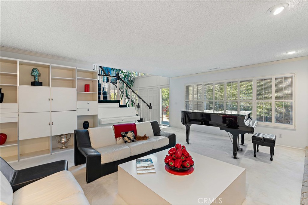 MLS #SR25272721 image #6