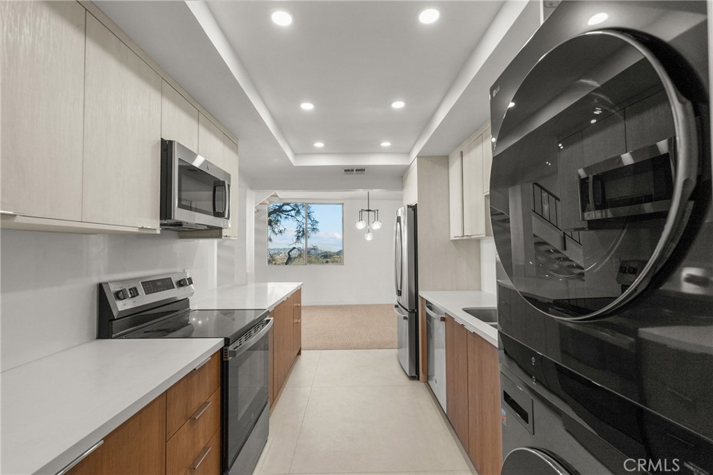 MLS #SR25272742 image #12