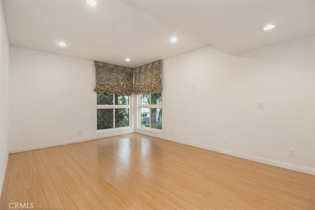 MLS #SR25272748 image #15