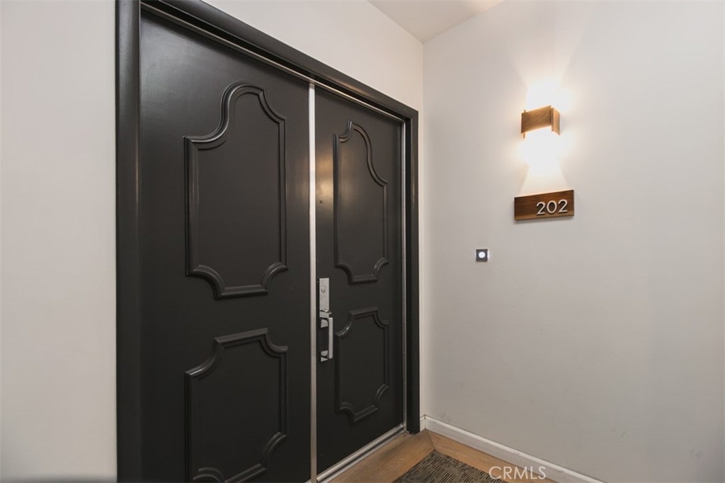 MLS #SR25272748 image #3