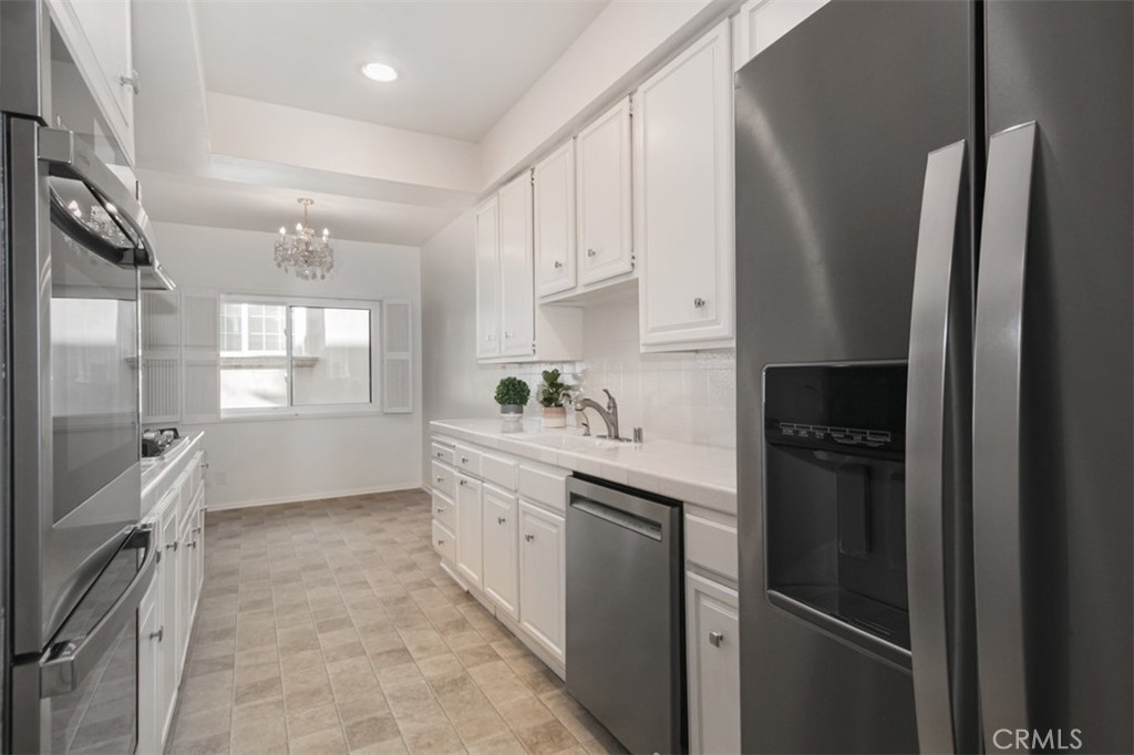 MLS #SR25272748 image #8