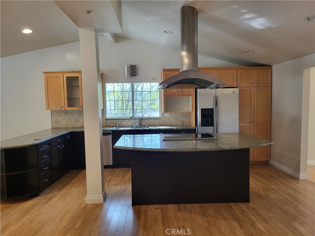 MLS #SR25272761 image #2