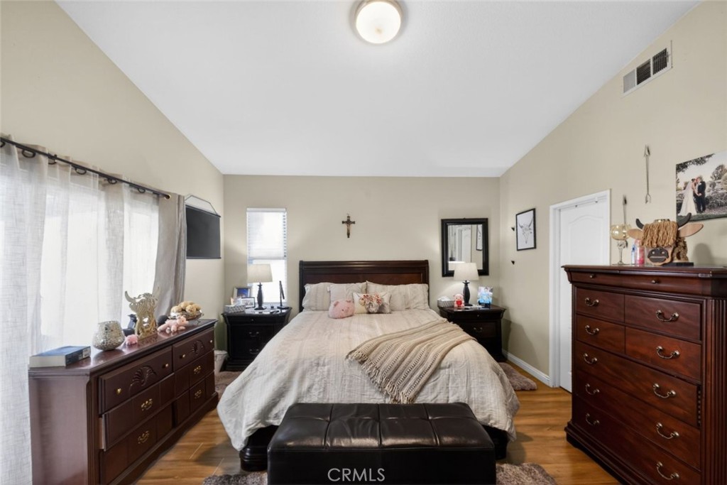 MLS #SR25272807 image #14