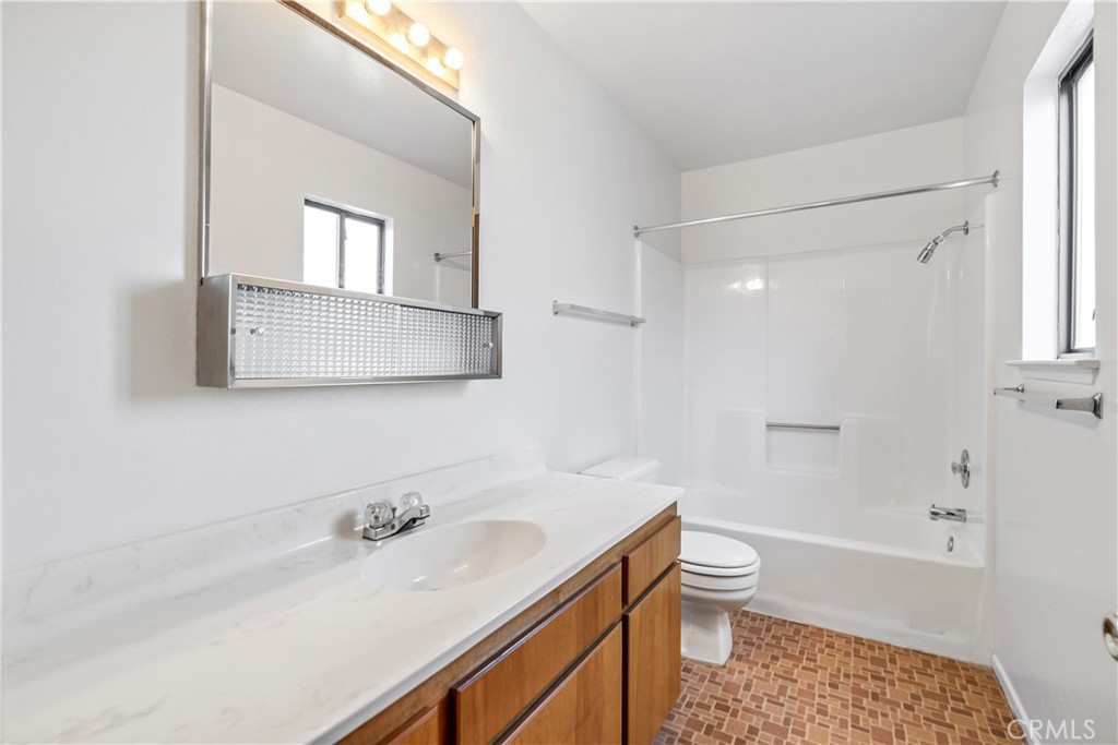 MLS #SR25272871 image #13