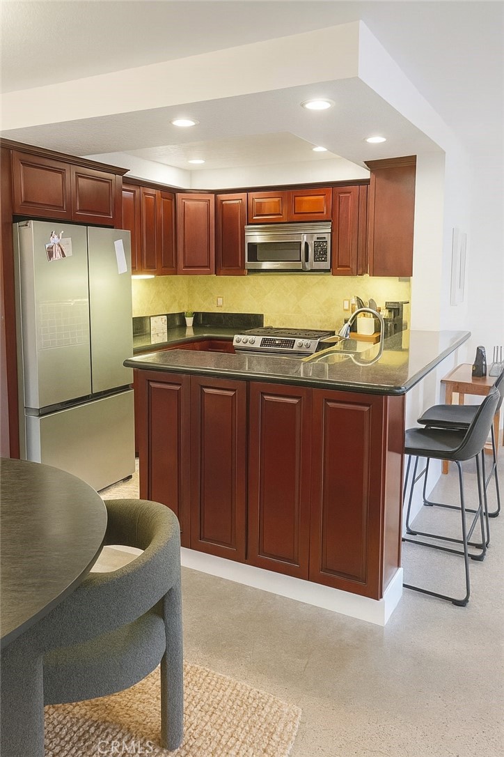 MLS #SR25272874 image #2