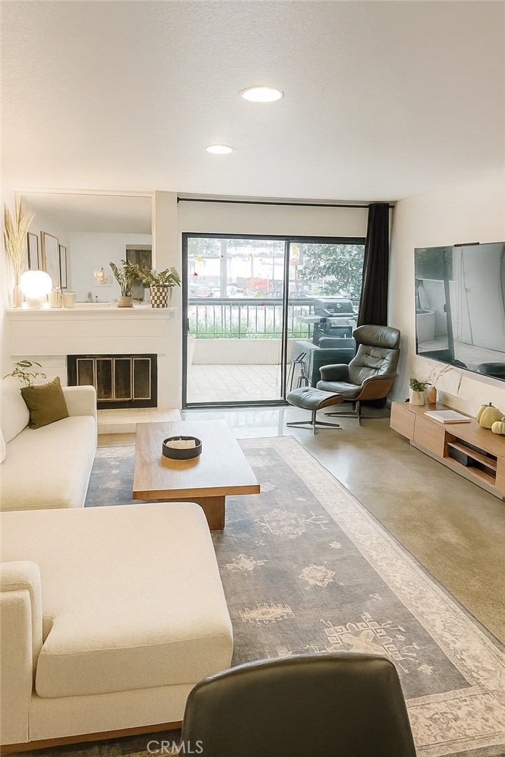 MLS #SR25272874 image #3