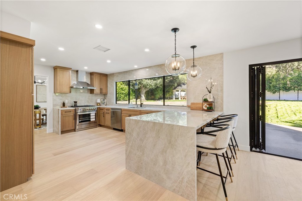 MLS #SR25272916 image #2