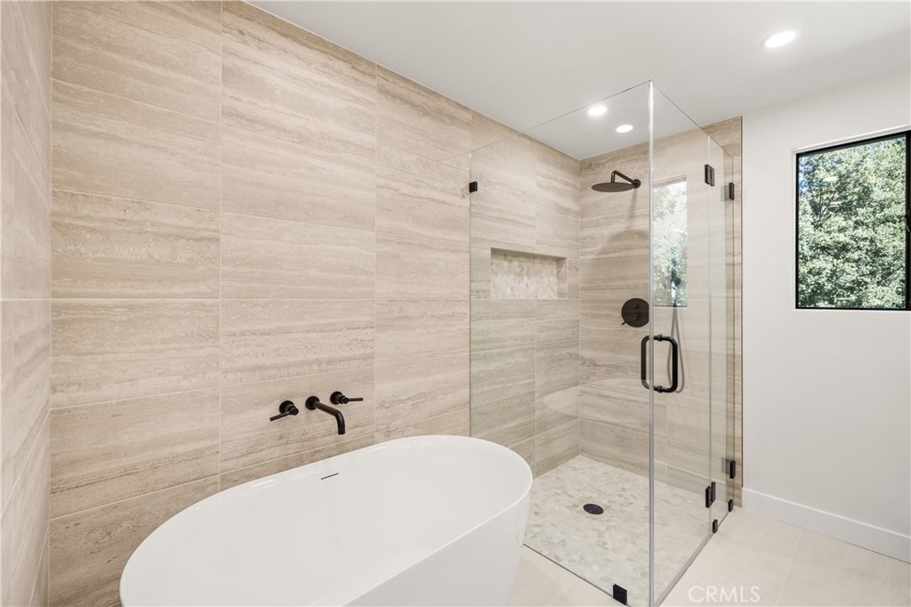 MLS #SR25272916 image #32