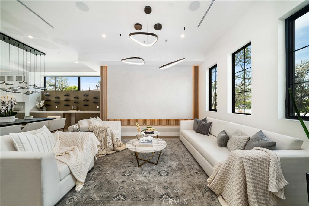 MLS #SR25272931 image #8