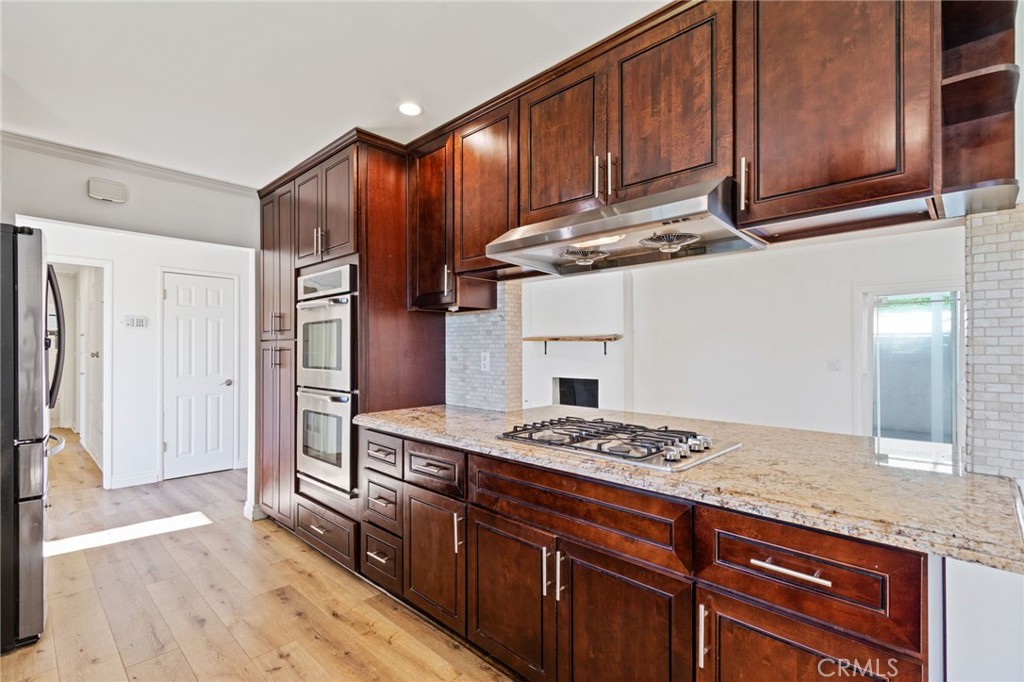 MLS #SR25272952 image #12