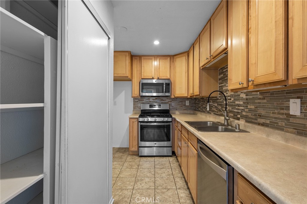 MLS #SR25273059 image #8