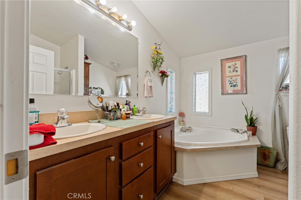 MLS #SR25273066 image #15