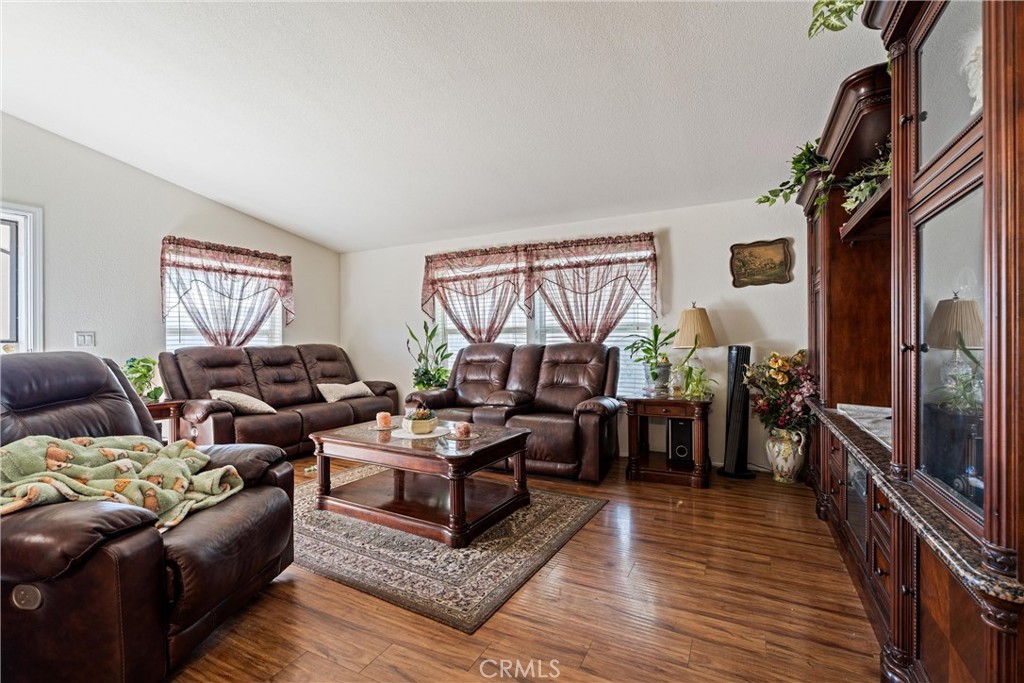 MLS #SR25273066 image #5