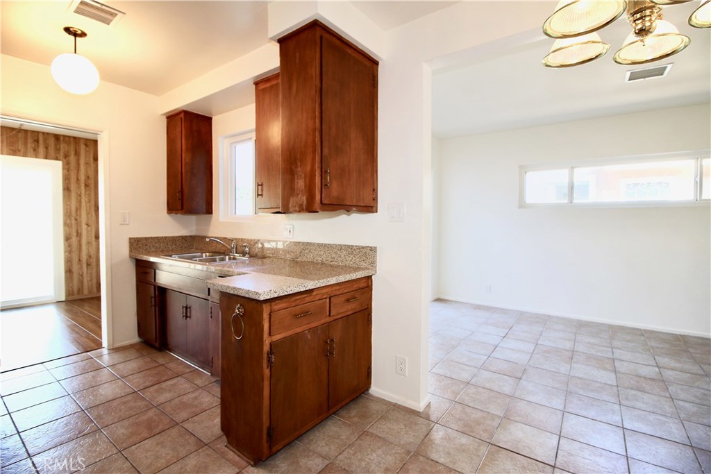 MLS #SR25273067 image #2