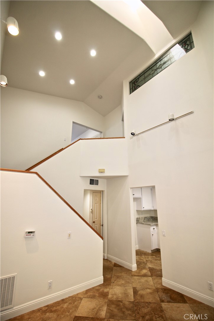 MLS #SR25273071 image #3