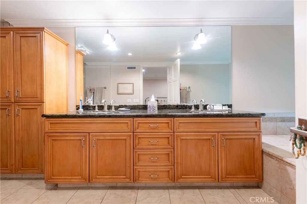 MLS #SR25273075 image #18