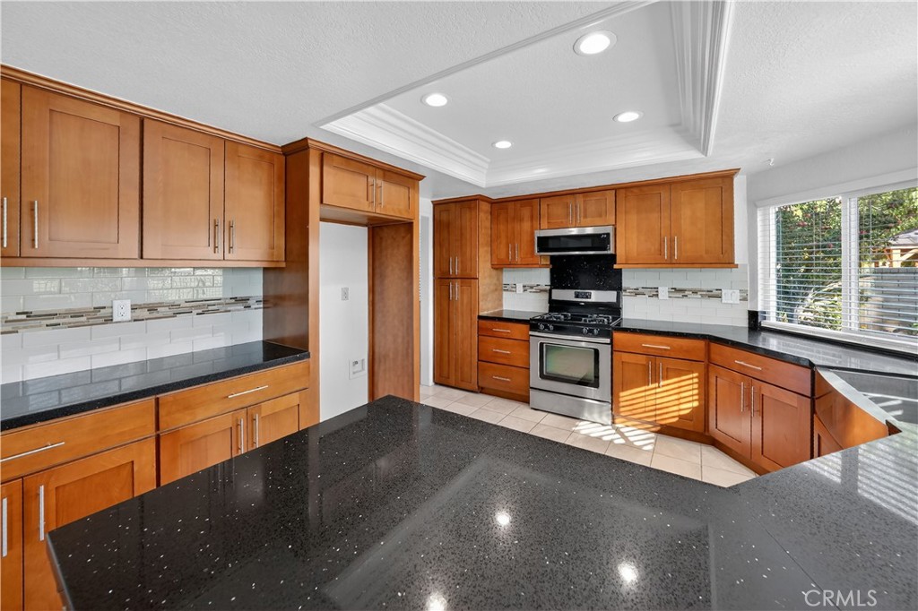 MLS #SR25273108 image #12