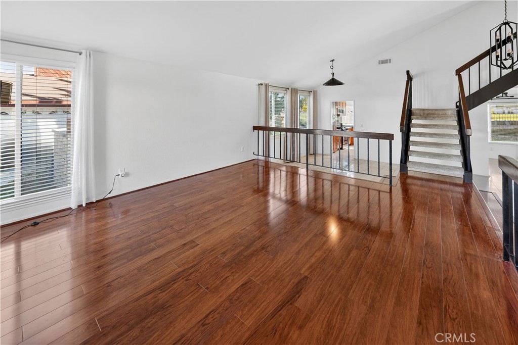 MLS #SR25273108 image #6