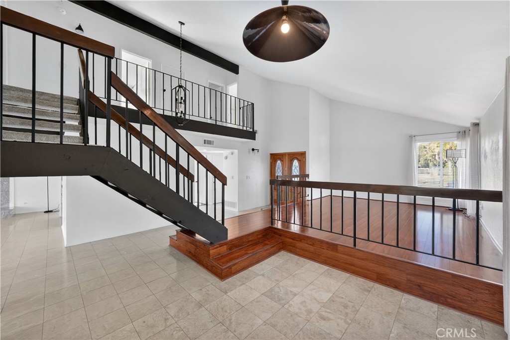 MLS #SR25273108 image #9