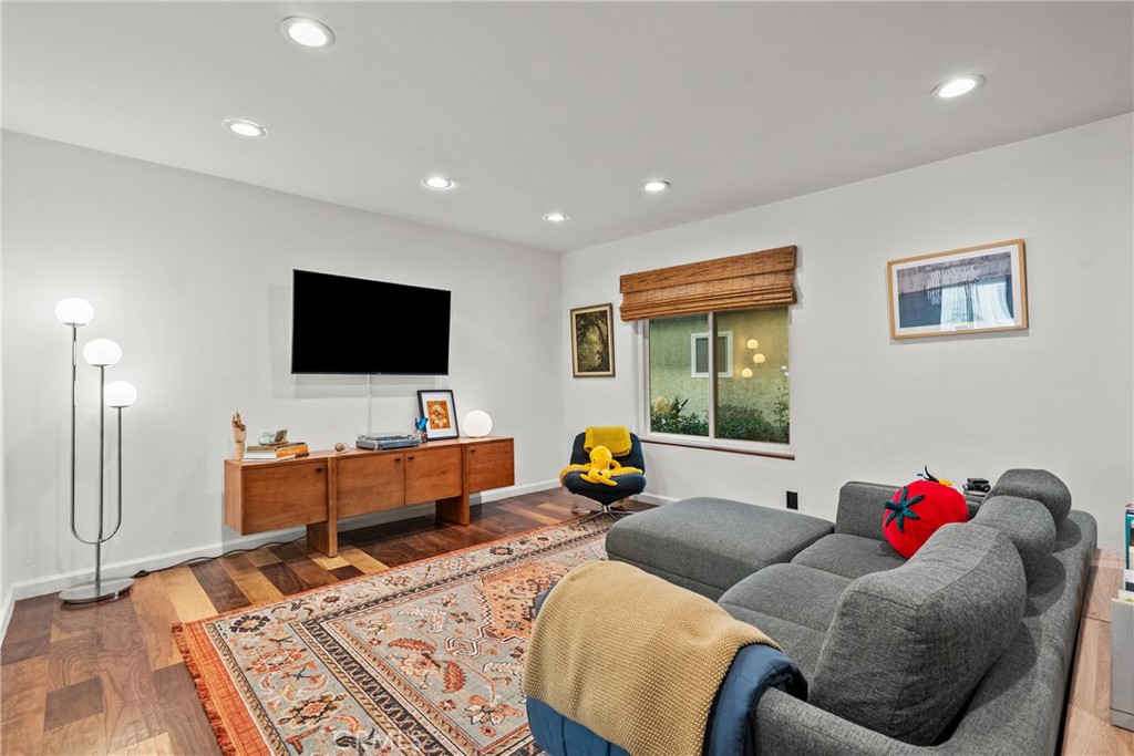 MLS #SR25273170 image #7