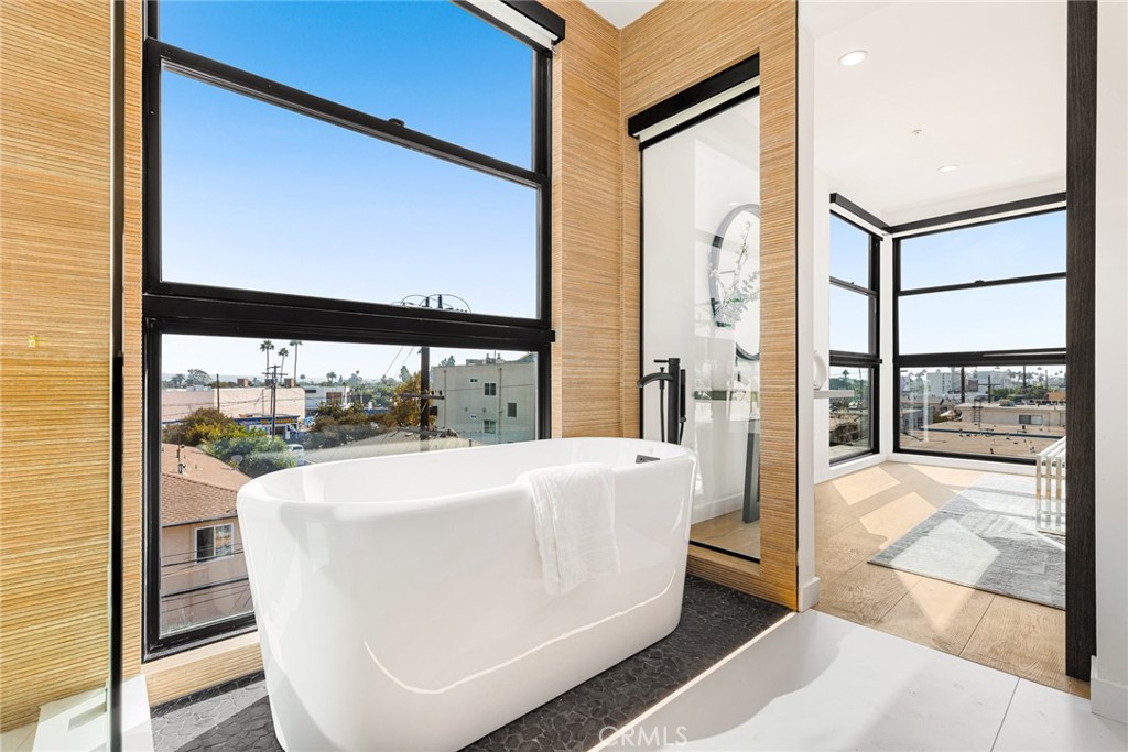 MLS #SR25273188 image #6