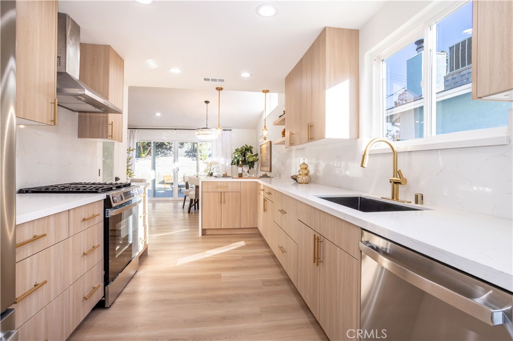 MLS #SR25273190 image #10